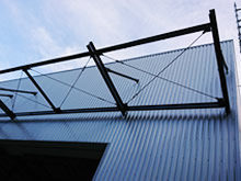 宏建総合産業　自社整備工場