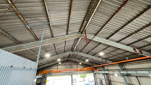 某自動車整備工場　断熱工事