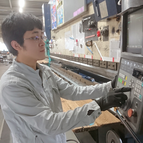 山口工材　先輩社員へのインタビュー